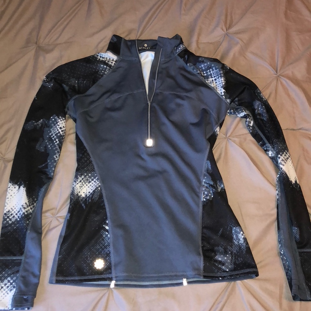 Athleta long sleeve